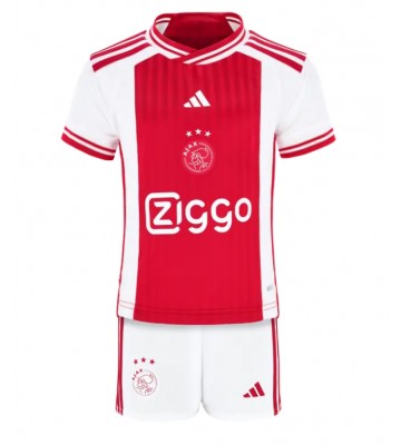 Ajax Koszulka Podstawowych Dziecięca 2023-24 Krótki Rękaw (+ Krótkie spodenki)